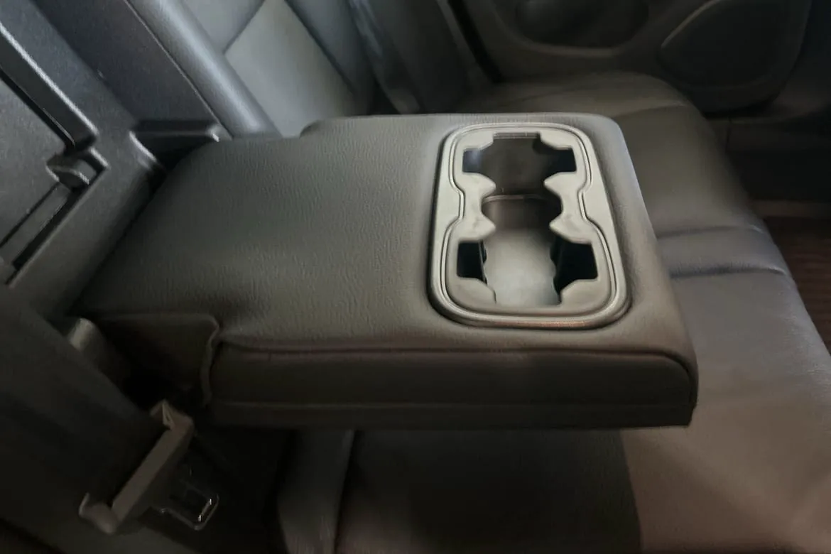 Vehicle image 31