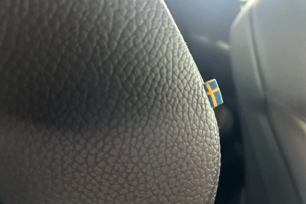 Vehicle image 33