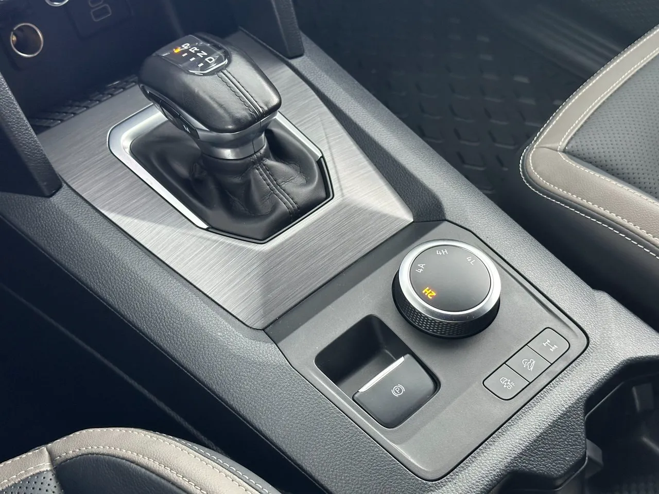 Vehicle image 29