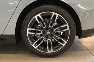 BMW 530 bild 14