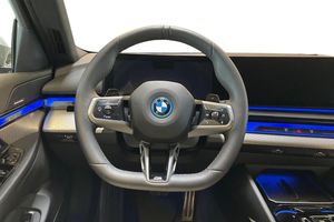 BMW 530 bild 9
