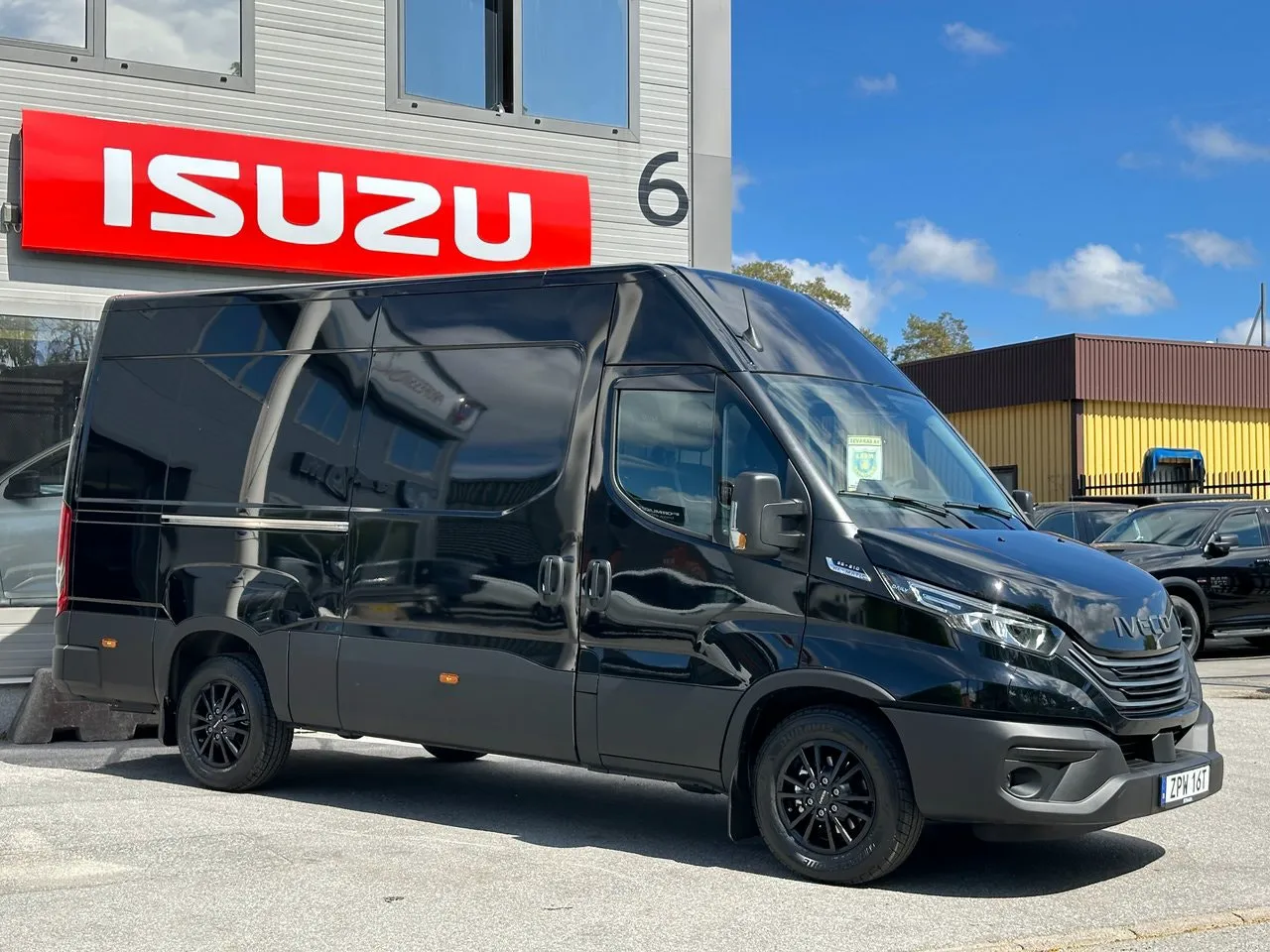 Vehicle image 3