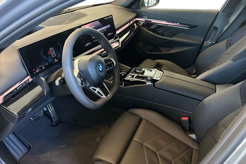 BMW 530 bild 11