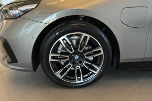 BMW 530 bild 6