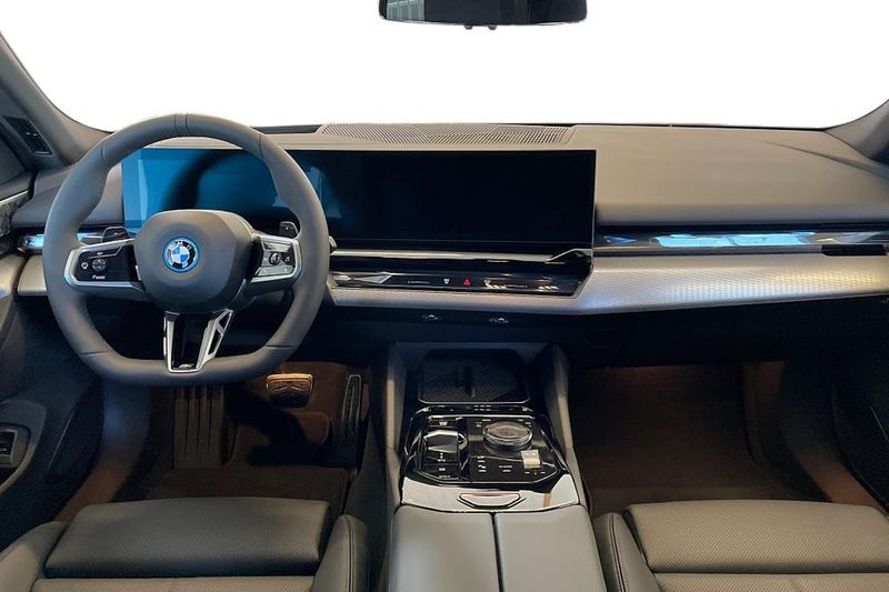 BMW 530 bild 11