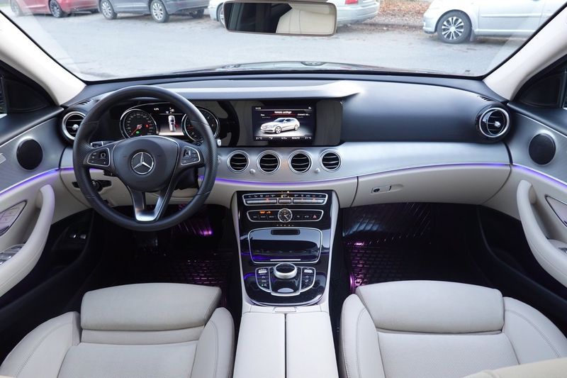 Mercedes E220 bild 12