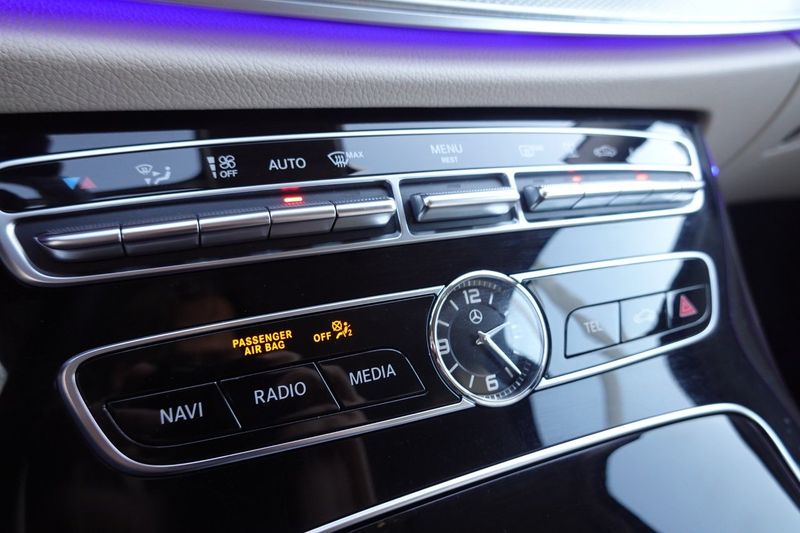 Mercedes E220 bild 13