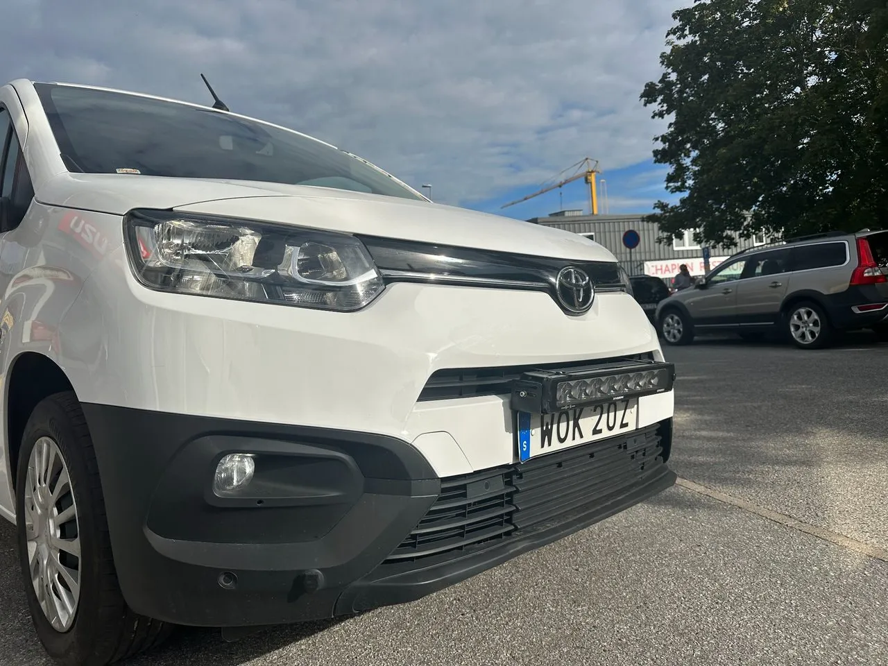 Vehicle image 7