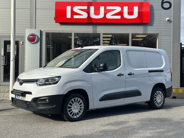 Toyota Proace City 130hk Aut L2 | 3 års garanti | 2X SKJUTDÖRR | DRAG - 2023