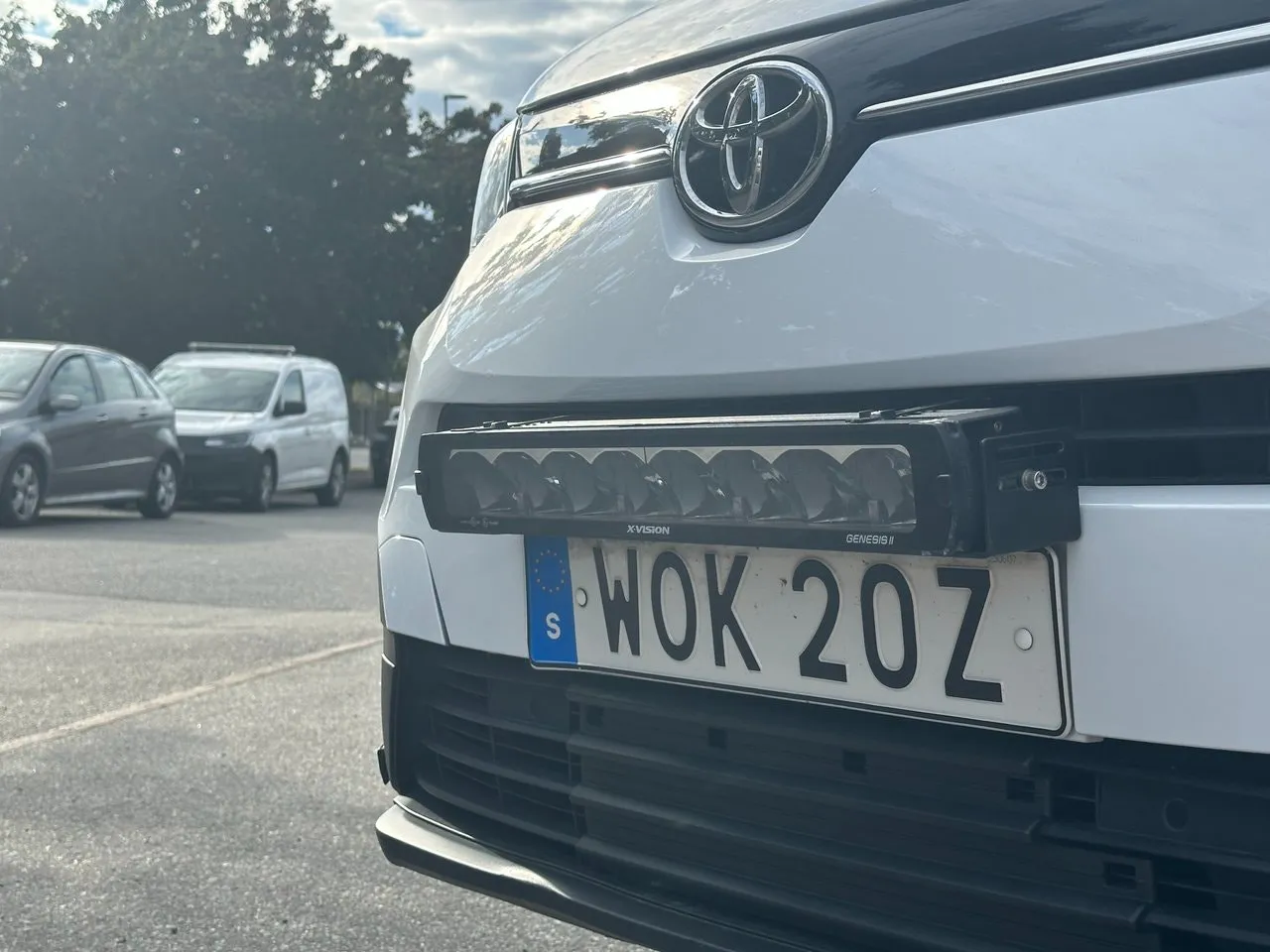 Vehicle image 8