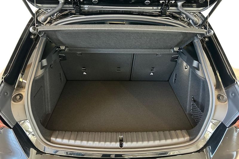 BMW 120 bild 16