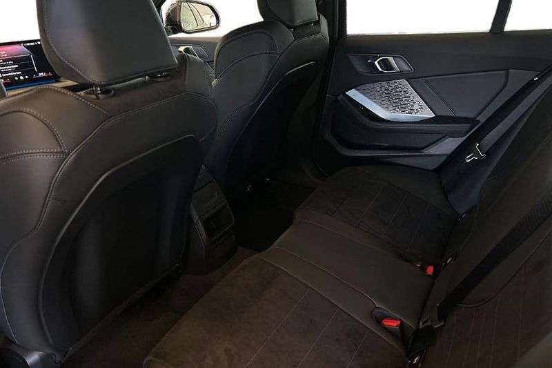BMW 120 bild 15