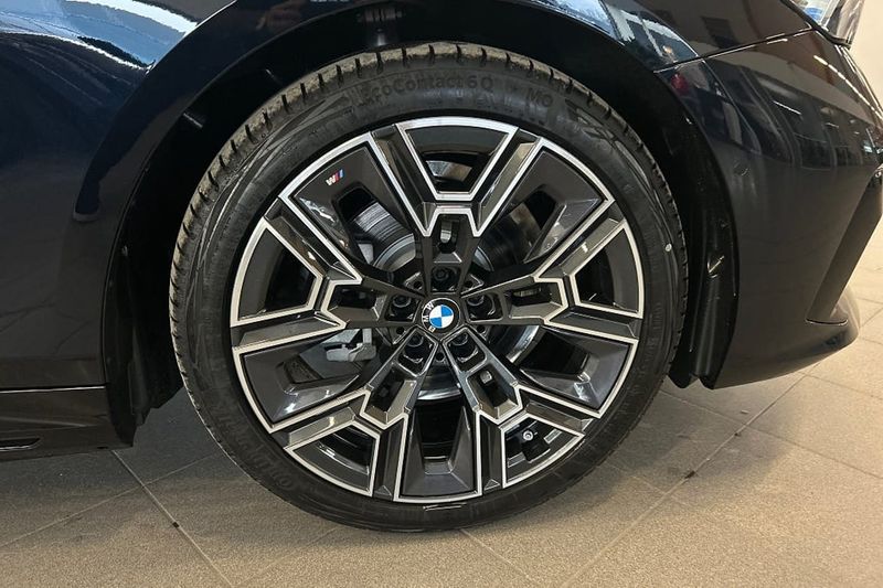 BMW 530 bild 6