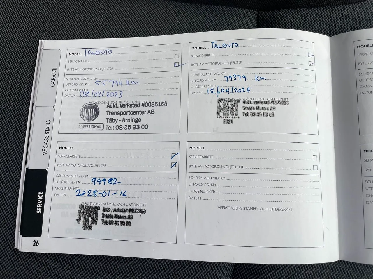 Vehicle image 11