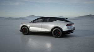 Lotus Eletre bild 6