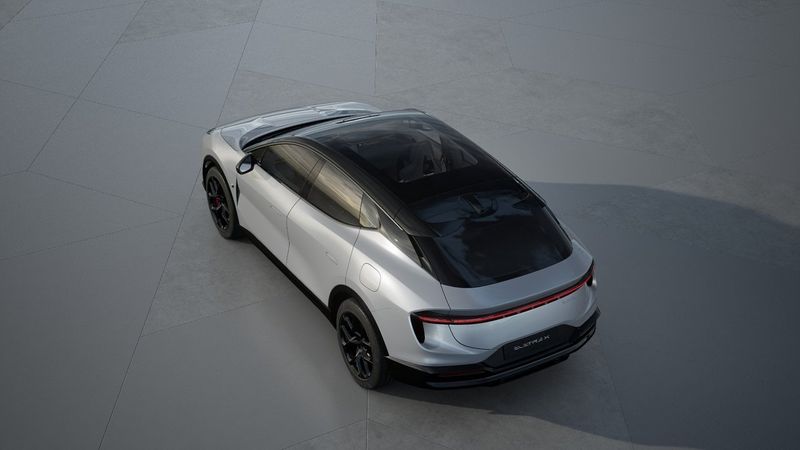 Lotus Eletre bild 4
