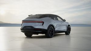 Lotus Eletre bild 5