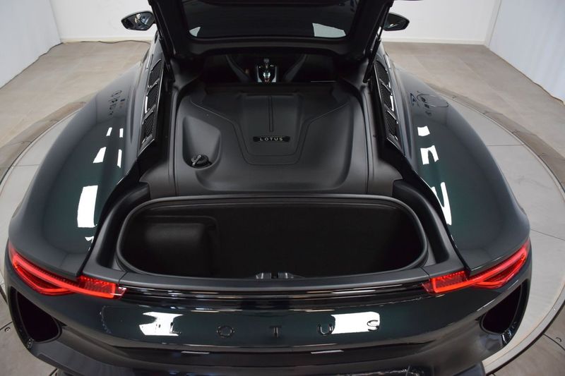 Lotus Emira bild 11