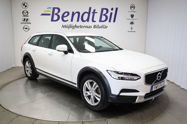 Volvo V90 Cross Country D4 AWD Automat Momentum 4x4 190hk / Drag / Kamrem Bytt. - 2019