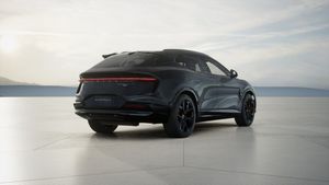 Lotus Eletre bild 5