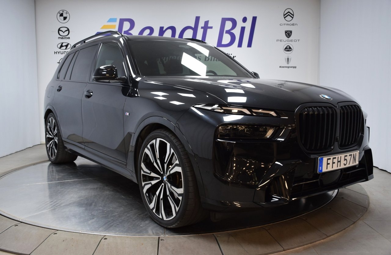 BMW X7