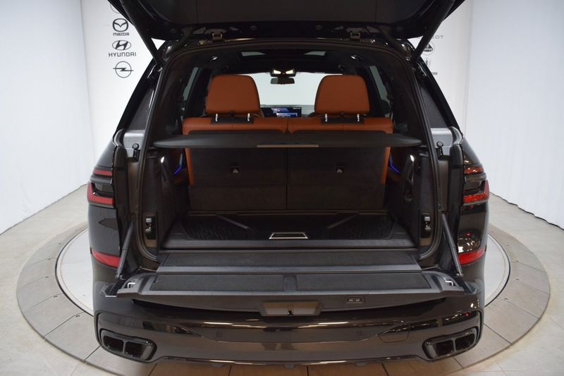 BMW X7 bild 15