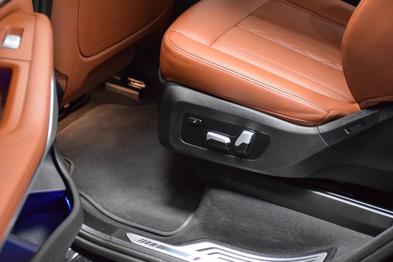 BMW X7 bild 24