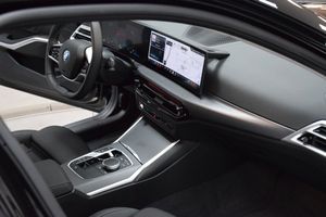 BMW 330 bild 19