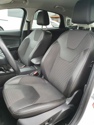 Ford Focus bild 8