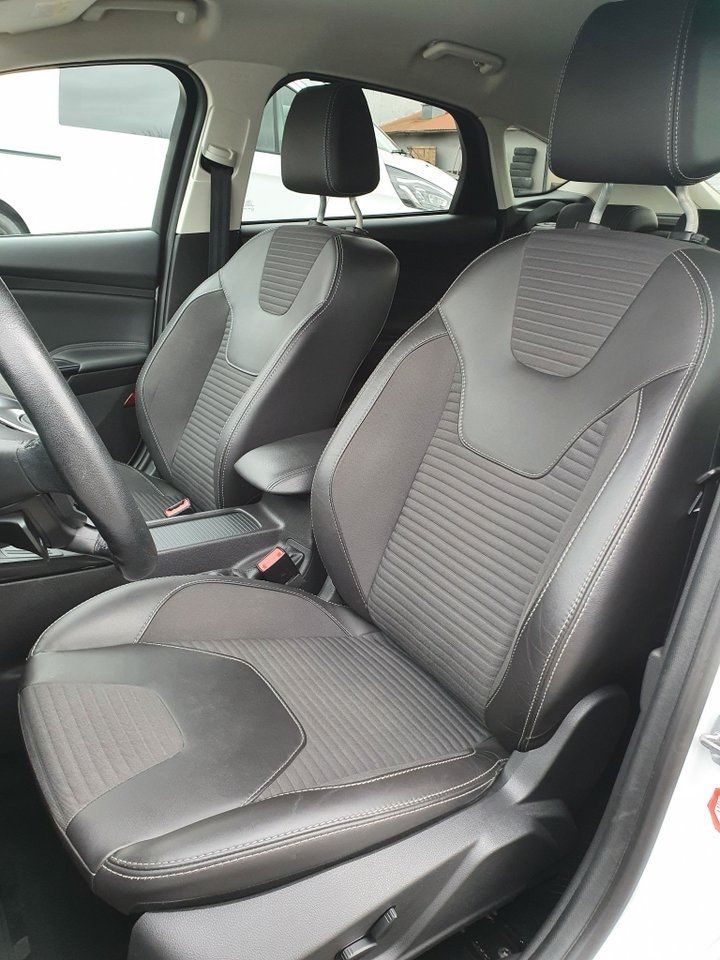 Ford Focus bild 8