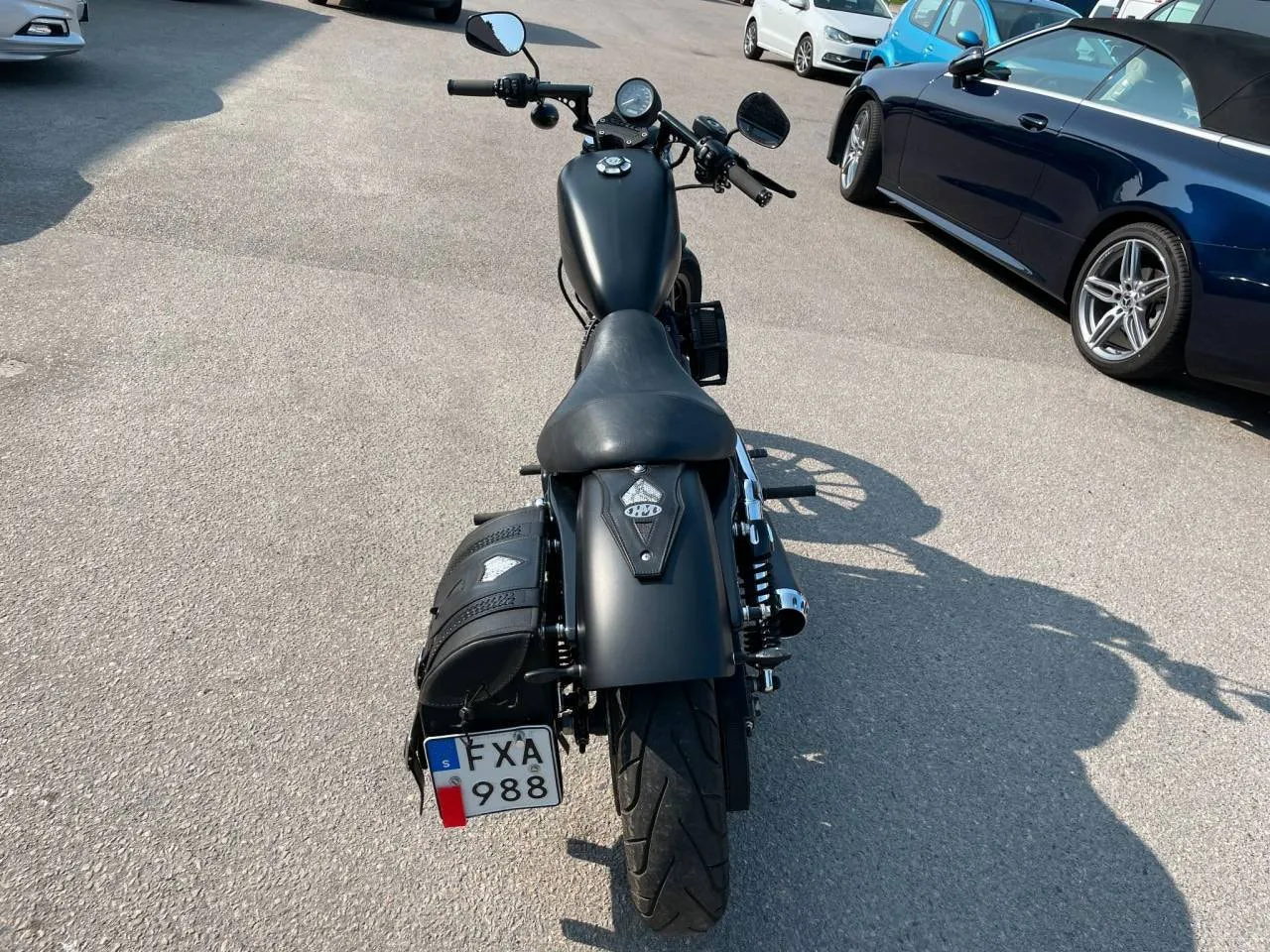 Vehicle image 5