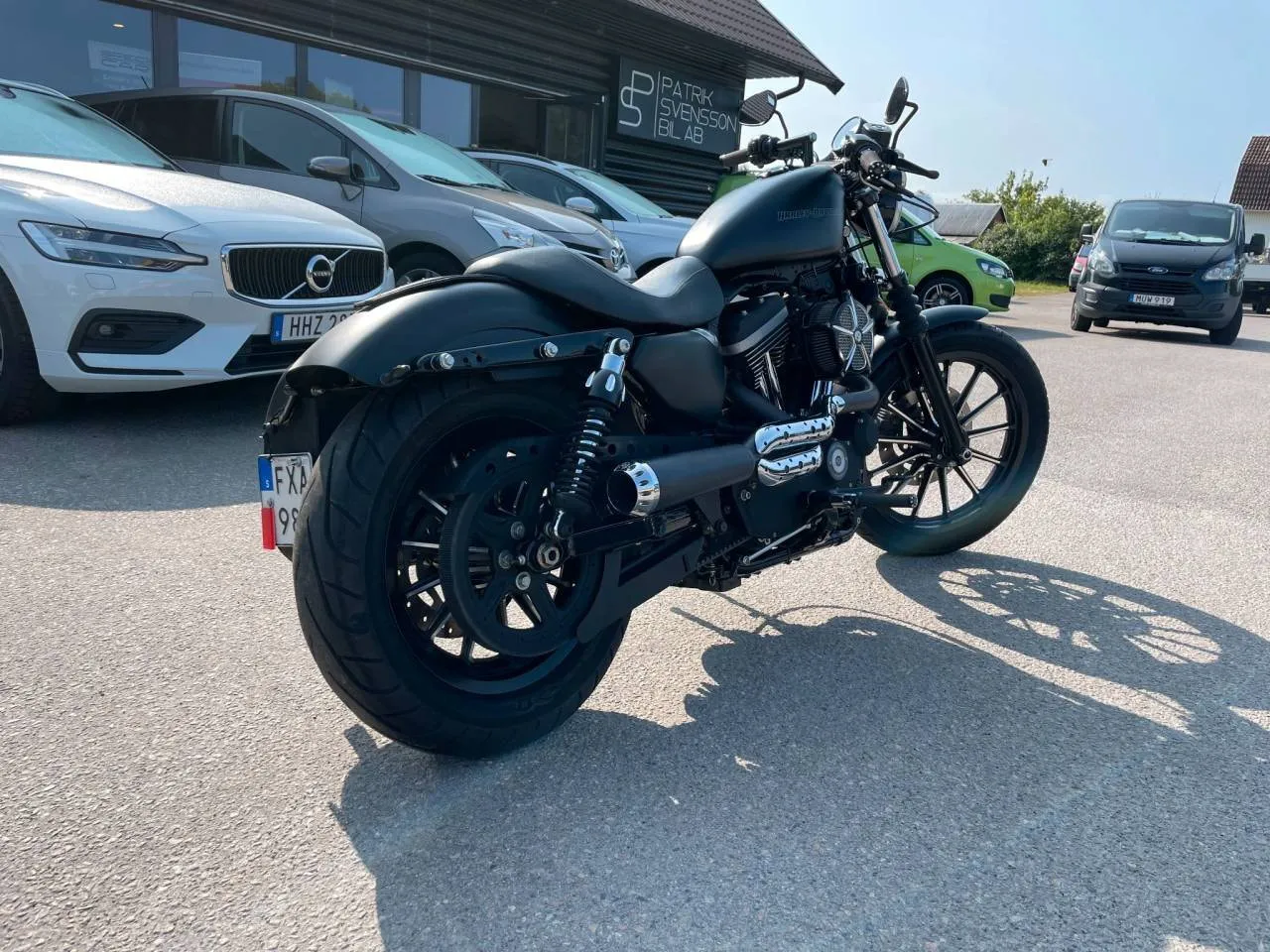 Vehicle image 1