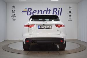 Jaguar F-Pace bild 7
