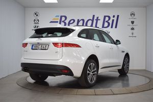 Jaguar F-Pace bild 8