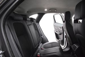 Jaguar F-Pace bild 23