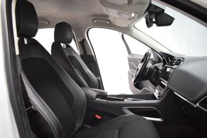 Jaguar F-Pace bild 22