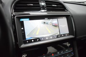 Jaguar F-Pace bild 19