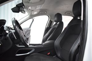 Jaguar F-Pace bild 25