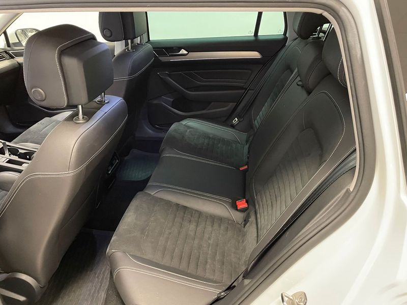 Volkswagen Passat bild 8
