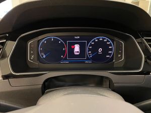 Volkswagen Passat bild 9