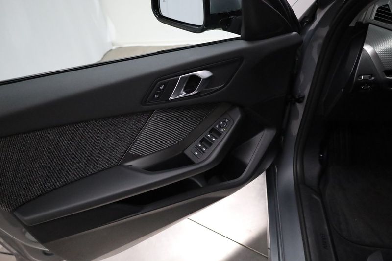 BMW 120 bild 11