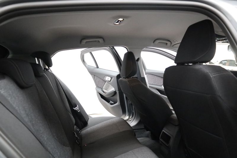 BMW 120 bild 16