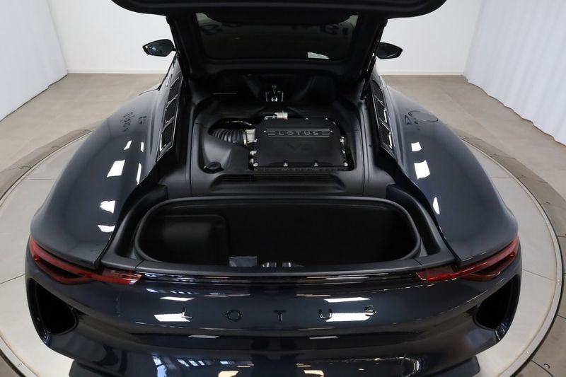 Lotus Emira bild 17