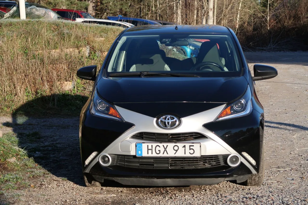 Vehicle image 1