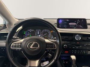 Lexus RX bild 9