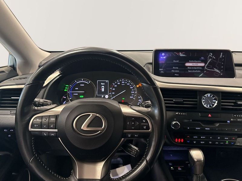 Lexus RX bild 9