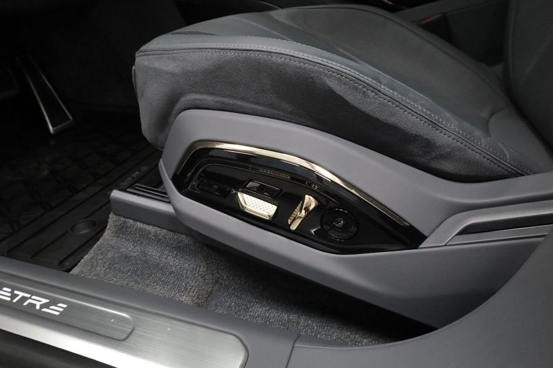 Lotus Eletre bild 17