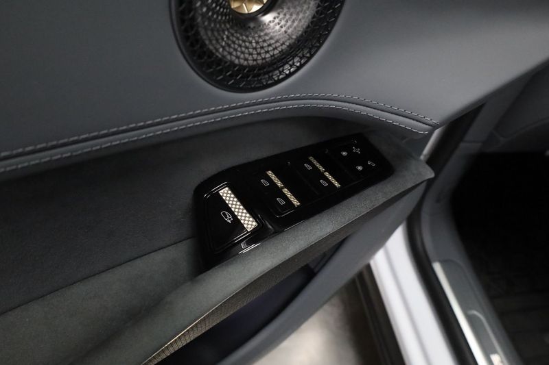 Lotus Eletre bild 26