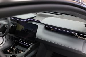 Lotus Eletre bild 23