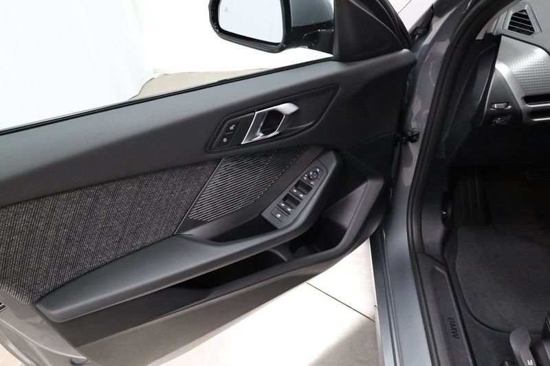 BMW 120 bild 12